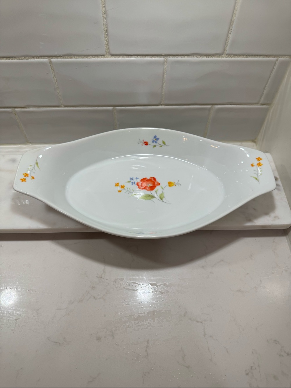 💐 Vintage Bake N’ Serve Au Gratin. Floral Poppy Garden. Hearthside.